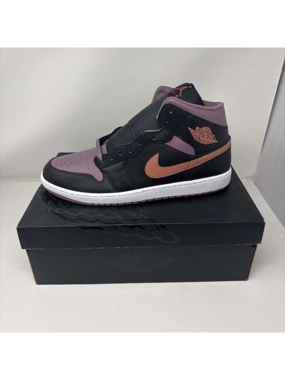 Nike Air Jordan 1 Retro Mid SE Black Sky J Orange Mauve Nby FB9911-008 sz 15 Men
